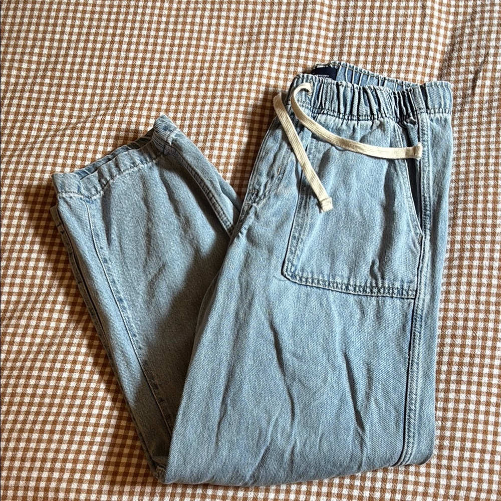 Gap pull on barrel jeans